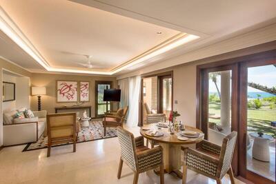 Constance Lemuria - Senior Suite