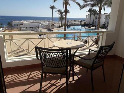 Continental Plaza Beach Resort - Single Room with Sea View