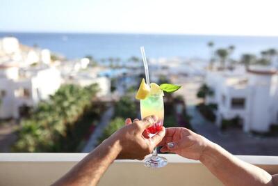 Continental Plaza Beach Resort - Single Room with Sea View
