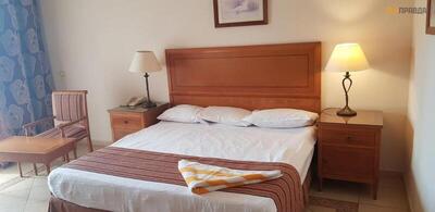 Continental Plaza Beach Resort - Single Room with Pool View