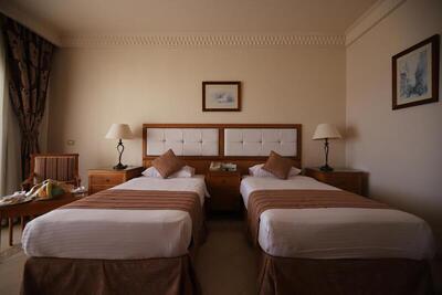 Continental Plaza Beach Resort - Deluxe Double Room With Beach Front View
