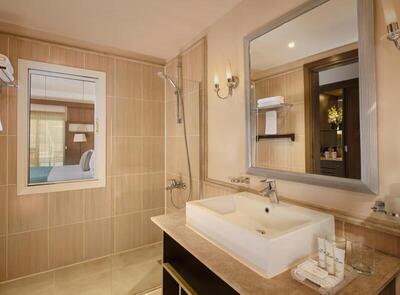Coral Sea Aqua Club Resort - Standard Room