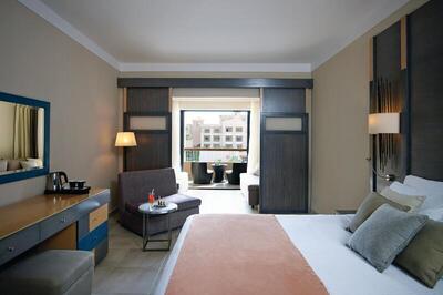 Coral Sea Aqua Club Resort - Family Room