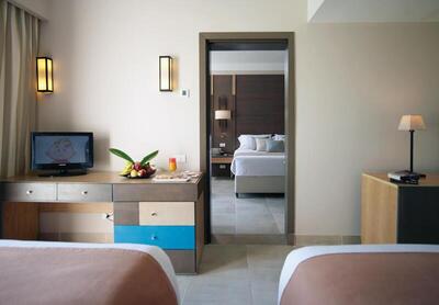 Coral Sea Aqua Club Resort - Family Suite