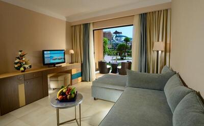 Coral Sea Aqua Club Resort - Family Suite