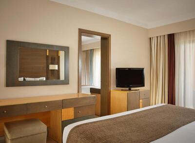 Coral Sea Aqua Club Resort - Family Suite