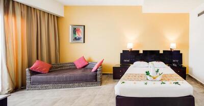 CORAL SUN BEACH RESORT - Triple Room With Sea View
