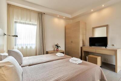 Creteco Hotel & Suites - Studio with Pool View