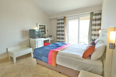 Crystal Boutique Beach Resort - Adults Only - Superior Room
