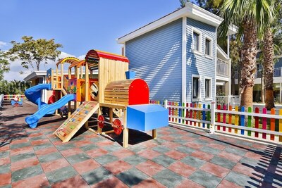 Crystal Club World of Colours, , Турция