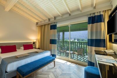 Crystal Flora Beach Resort – All Inclusive - Deluxe Family Room With Bunkbed