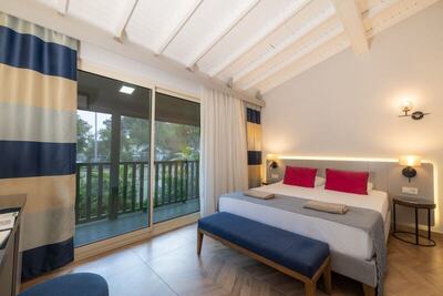 Crystal Flora Beach Resort – All Inclusive - Deluxe Room, 2 Bedrooms