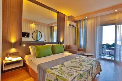 Crystal Land of Paradise - Standard Double Room