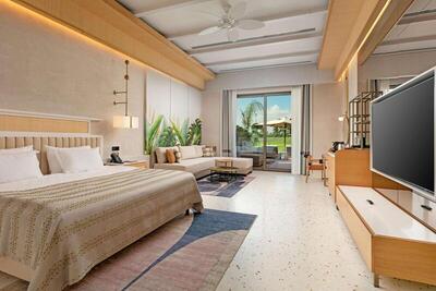 Cullinan Belek - Lagoon Golf Swim-Up