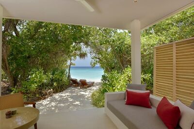 Dhigali Maldives - Deluxe Beach Bungalow