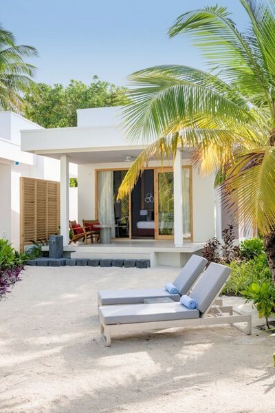 Dhigali Maldives - Beach Villa - Kids Stay Free