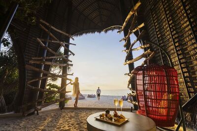 Dhigali Maldives, , Малдиви