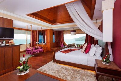 Diamond Cliff Resort & Spa, Patong Beach - Romantic Suite