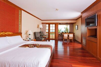 Diamond Cliff Resort & Spa, Patong Beach, , Тайланд