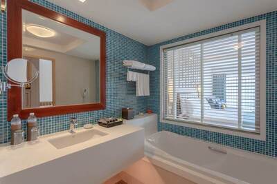 Diamond Cliff Resort & Spa, Patong Beach - Super Deluxe