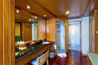 Diamond Cliff Resort & Spa, Patong Beach, , Тайланд