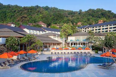 Diamond Cliff Resort & Spa, Patong Beach, , Тайланд