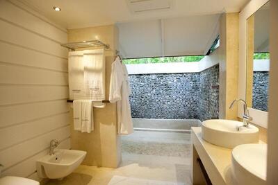 Diamonds Thudufushi Maldives Resort & Spa - Beach Front Villa