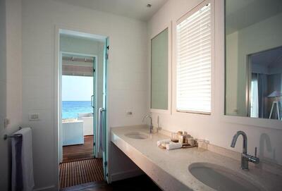Diamonds Thudufushi Maldives Resort & Spa - Two-Bedroom Pool Water Villa	