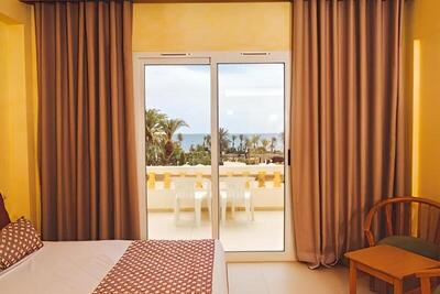 Djerba Castille - Standard Triple Room with Sea View