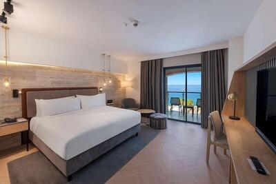 DoubleTree by Hilton Antalya-Kemer All-Inclusive Resort - Corner Deluxe King Room With Sea View