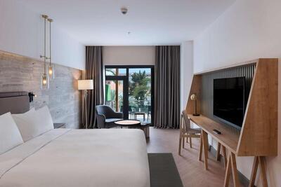DoubleTree by Hilton Antalya-Kemer All-Inclusive Resort - Deluxe King Room With Terrace