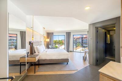 DoubleTree by Hilton Antalya-Kemer All-Inclusive Resort - Deluxe King Room With Sea View