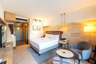 DoubleTree by Hilton Antalya-Kemer All-Inclusive Resort - King Room - Mobility Accessible 