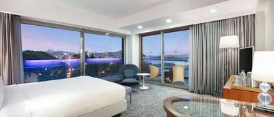 DoubleTree by Hilton Kusadasi - Deluxe Room, 1 King Bed, Marina View