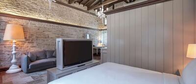DoubleTree by Hilton Kusadasi - Cottage, 1 King Bed (Private Garden)