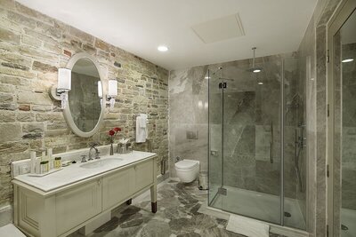 DoubleTree by Hilton Kusadasi - Cottage, 1 King Bed (Private Garden)