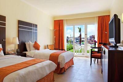 DoubleTree by Hilton Sharks Bay Resort - Twin Room - Mobility Access