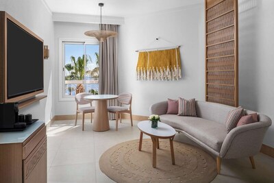 DoubleTree by Hilton Sharm El Sheikh - Sharks Bay Resort - Premium Suite, King Bed, Sea View , Beachside