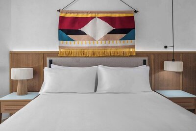 DoubleTree by Hilton Sharm El Sheikh - Sharks Bay Resort - Grand Room, King Bed, Pool View, Beachside