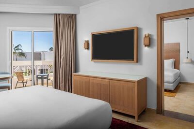 DoubleTree by Hilton Sharm El Sheikh - Sharks Bay Resort - Premium Family Room, Garden View, Beachside