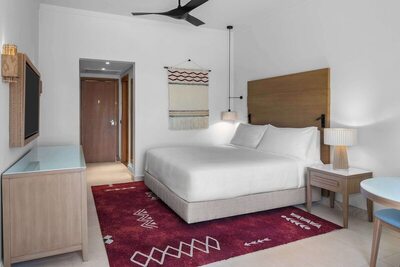 DoubleTree by Hilton Sharm El Sheikh - Sharks Bay Resort - Premium Room, 1 King Bed, Beachside - Sea View