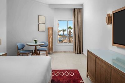 DoubleTree by Hilton Sharm El Sheikh - Sharks Bay Resort - Premium Room, 1 King Bed, Beachside - Sea View