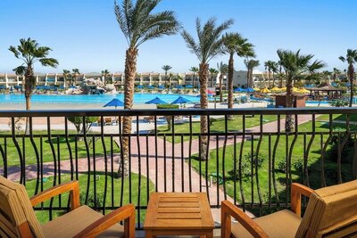 DoubleTree by Hilton Sharm El Sheikh - Sharks Bay Resort - Standard Room, Twin Bed, Sea And Pool View, Beachside - Sea View