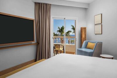 DoubleTree by Hilton Sharm El Sheikh - Sharks Bay Resort - Premium Suite, King Bed, Sea View , Beachside