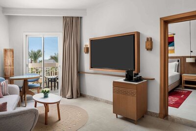 DoubleTree by Hilton Sharm El Sheikh - Sharks Bay Resort - Premium Suite, King Bed, Pool View, Beachside