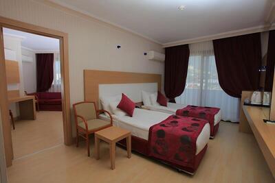 Drita Hotel - Family Room, Connecting Rooms