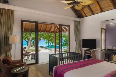 Dusit Thani Maldives - Beach Front Pool Villa, 122sqm, Beachfront, Butler Service, Private Terrace