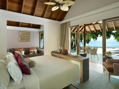 Dusit Thani Maldives - Beach Villa, 122sqm, Beachfront Access, Butler Service