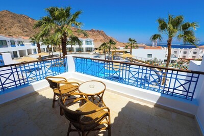 Ecotel Dahab Bay View Resort - Deluxe Pool & Sea View
