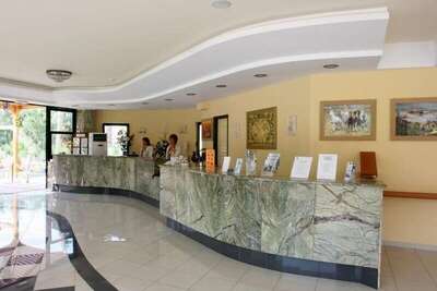 Eri Beach & Village, Ираклион, Гърция